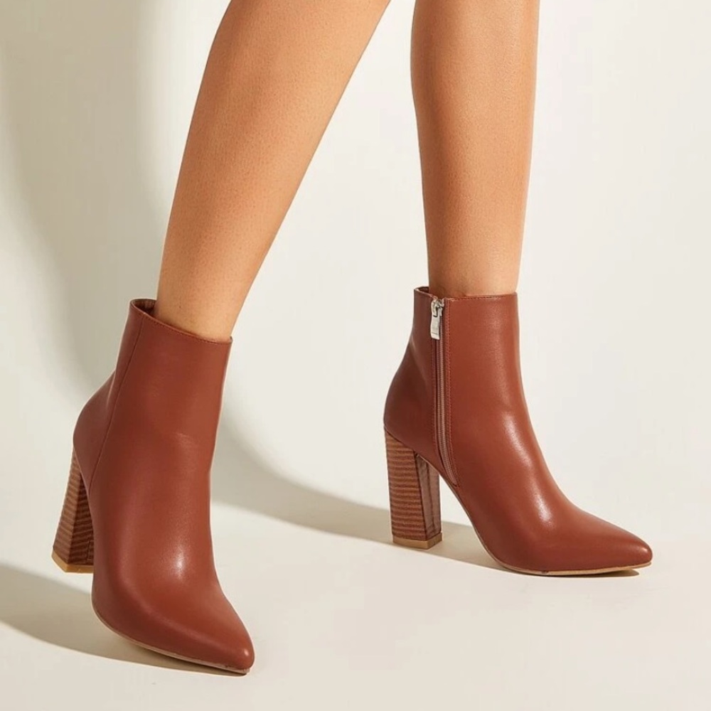 SHEIN Block heeled tan booties - BRAND NEW! 6.5 M